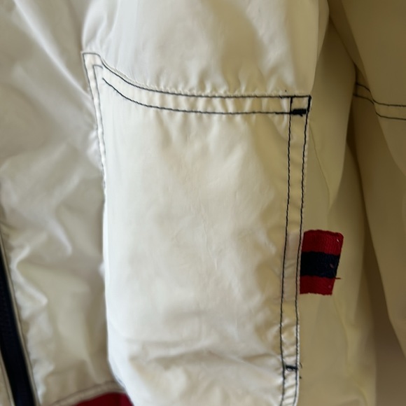 White jacket puffy with hood and pocket - Picture 3 of 4